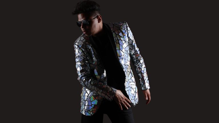 1. Jamilson Jackson é atração musical do Golden Shopping Calhau no dia 24 de abril