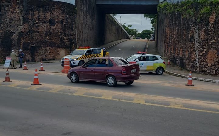 Rampa de acesso a Praça Pedro II permanece interditada sem previsão de liberação