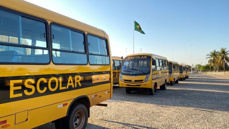 Municípios brasileiros enfrentam problemas com repasses do transporte escolar