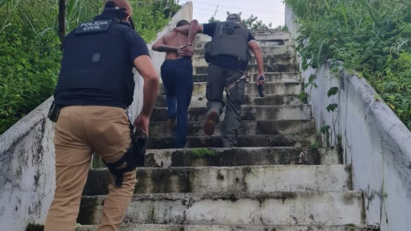 Polícia prende bando especializado em roubos a residências na Grande Ilha