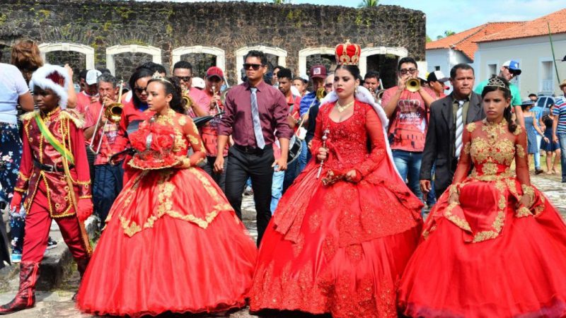 Festa do Divino Espírito Santo começa em Alcântara