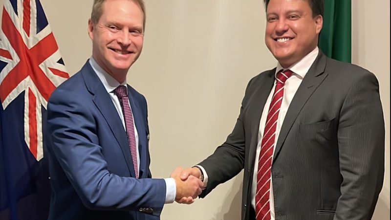 Vice-governador Felipe Camarão embarca em missão oficial do Governo do Maranhão para a Oceania
