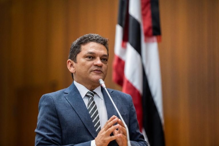 Deputado Cláudio Cunha