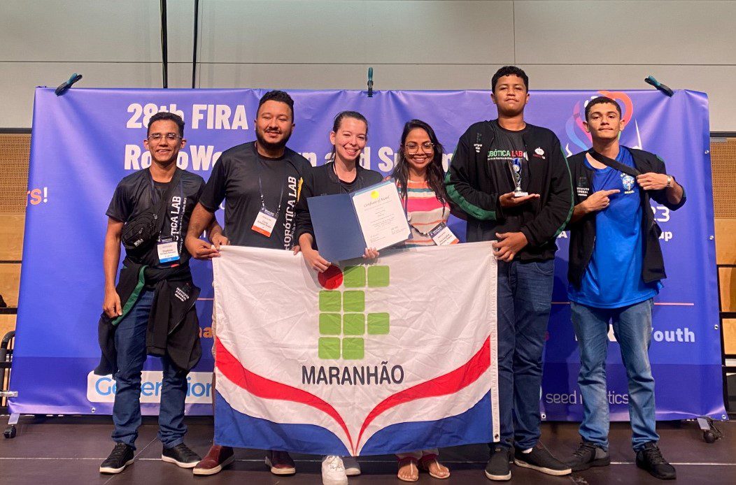 Estudantes do Maranhão vencedores da Copa do Mundo de Robótica são recepcionados em São Luís