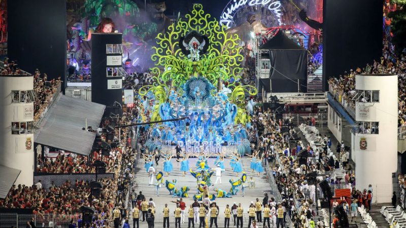 Ingressos para desfiles de escolas de samba de SP começam a ser vendidos