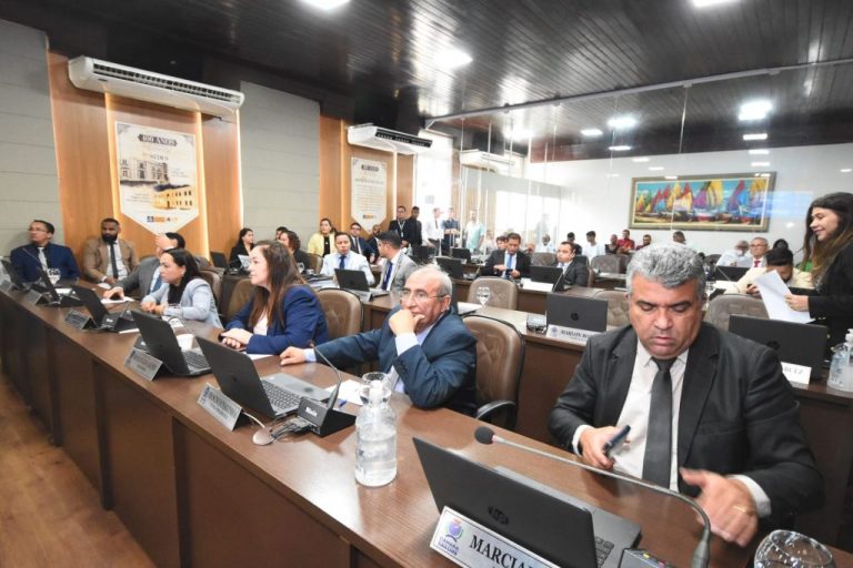 Vereadores-de-Sao-Luis-encaminham-pedidos-de-melhorias-no-transito-da-capital-1024x682