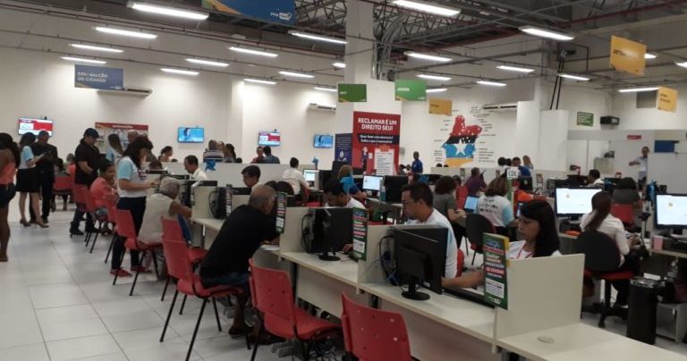 PROCON/MA promove negociações de débitos com Dívida Zero no Golden Shopping Calhau