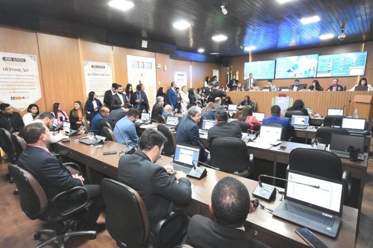 Camara-de-Sao-Luis-aprova-orcamento-municipal-de-R-47-bilhoes-para-2024-1024x683