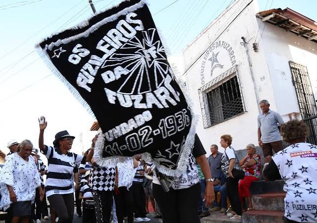 Grupo de samba Os Fuzileiros da Fuzarca ganha exposição em comemoração aos 88 anos no carnaval maranhense