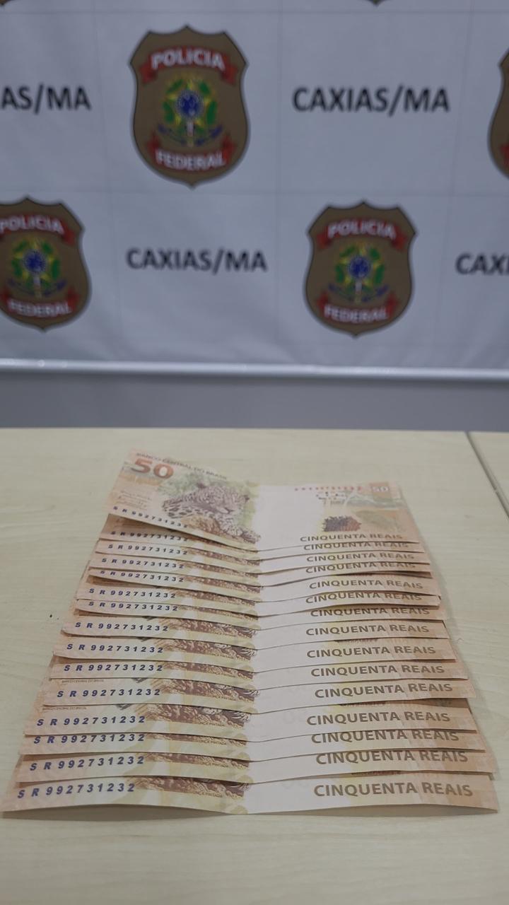 Dupla é presa em flagrante com cédulas de dinheiro falso em Caxias