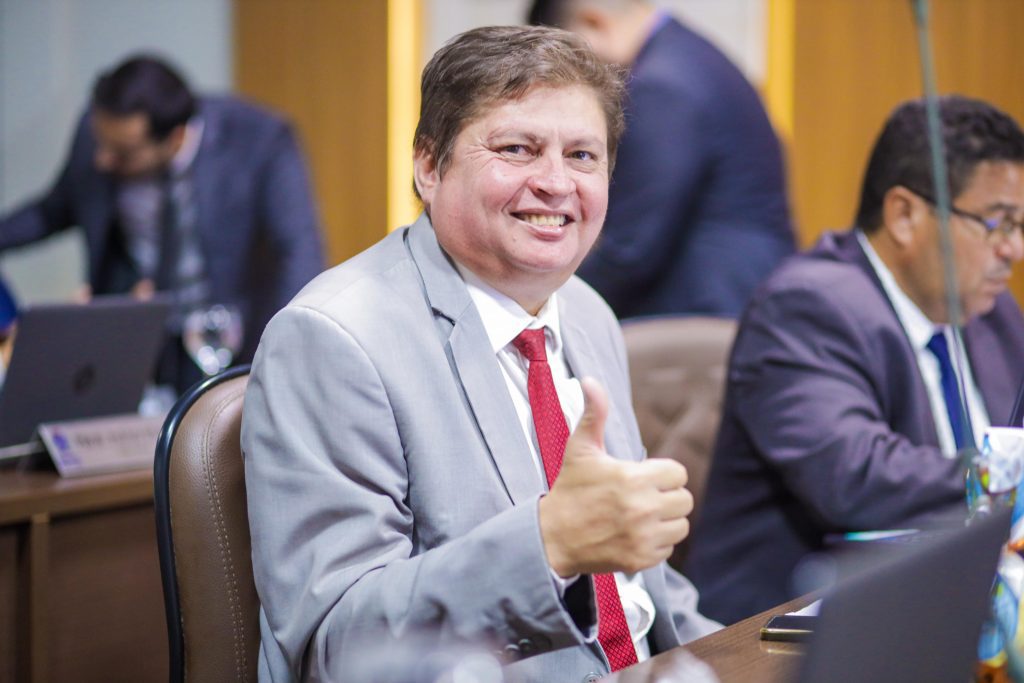 Marcelo Poeta assume mandato na Câmara Municipal de São Luís