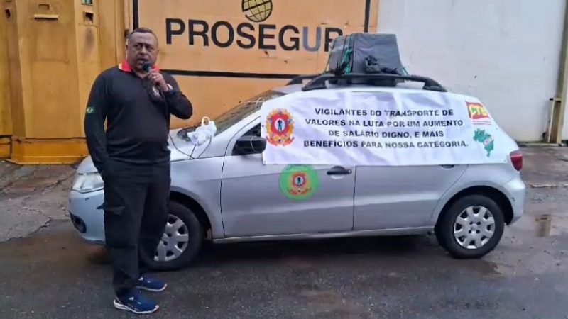 Vigilantes de transportes de valores fazem protesto por reajuste salarial e anunciam estado de greve