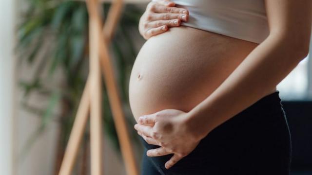 Projeto da Câmara dos Deputados prevê licença-maternidade e paternidade para estudantes