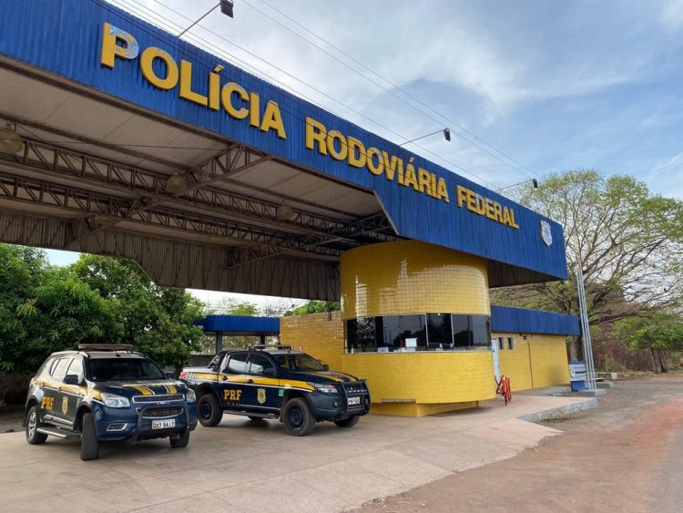 Passageiro de ônibus é preso por importunação sexual em Caxias