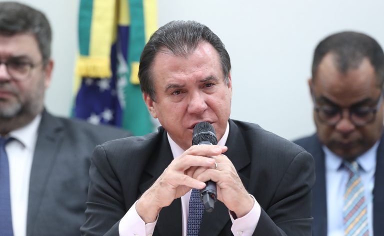 Ministro do Trabalho volta a defender fim do saque-aniversário no FGTS