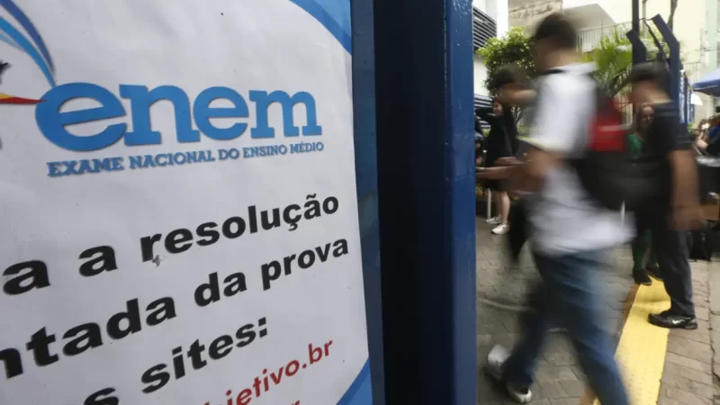 Enem: prazo para isenção de taxa de inscrição termina na sexta-feira