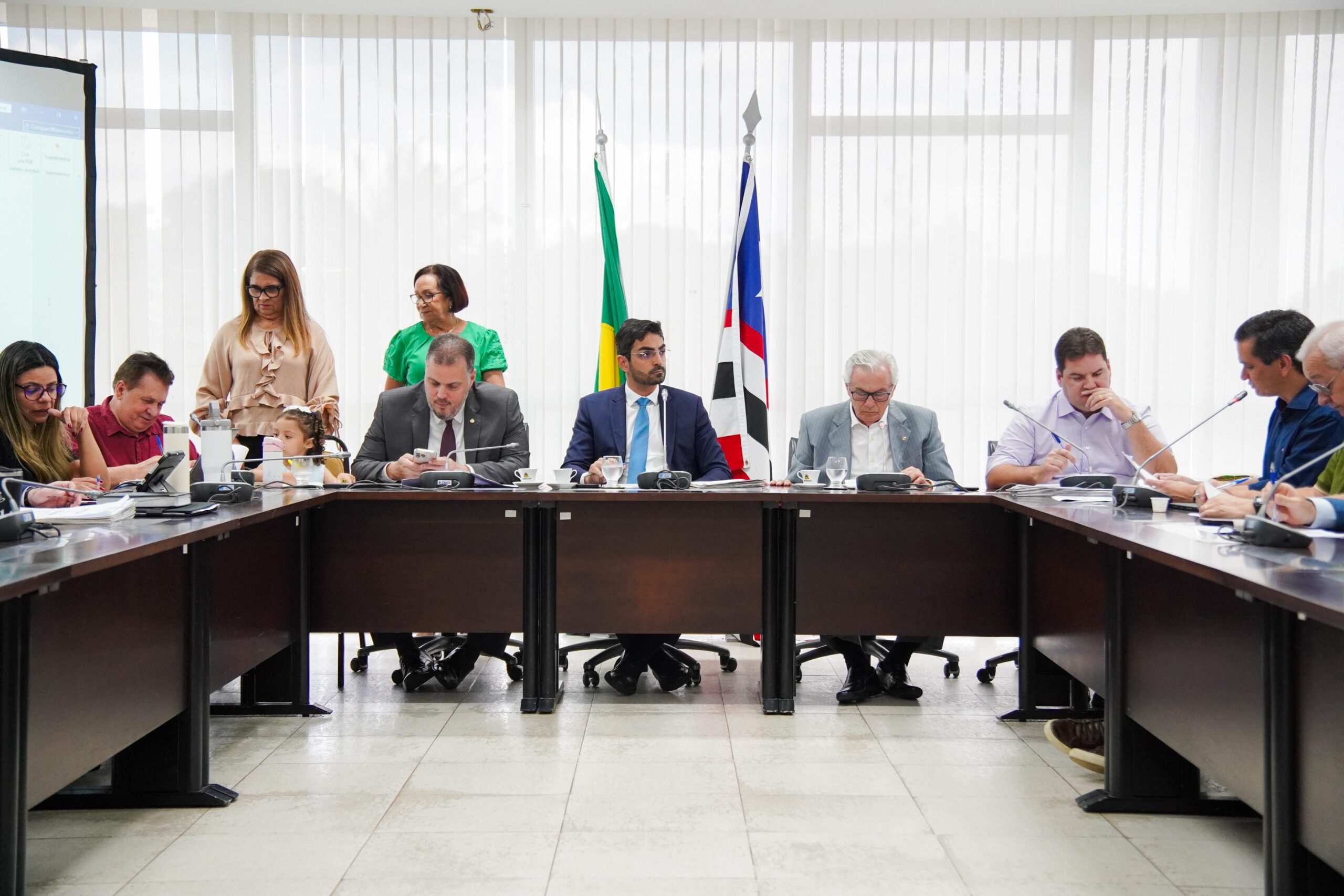 Comissão da Assembleia emite parecer favorável a PL que cria programa ‘Maranhão Sem Fronteiras’