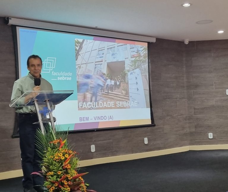 1-Celso-Gonc-#807alo-destacou-a-importa-#770ncia-da-educac-#807a-#771o-como-motor-para-o-desenvolvimento-de-pequenos-nego-#769cios