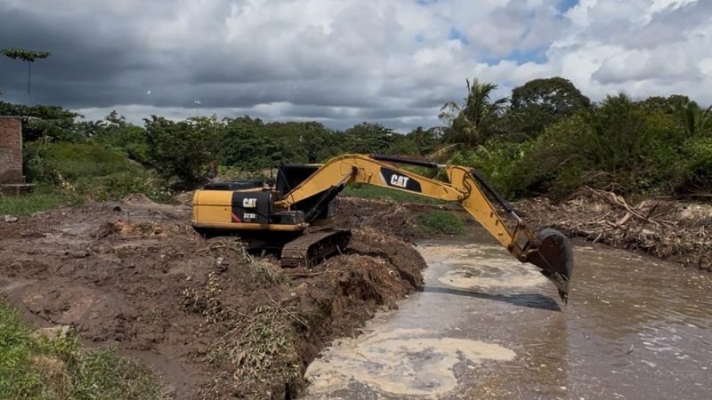 Dr. Julinho atende pedido da comunidade e restaura Canal da Mata em São José de Ribamar