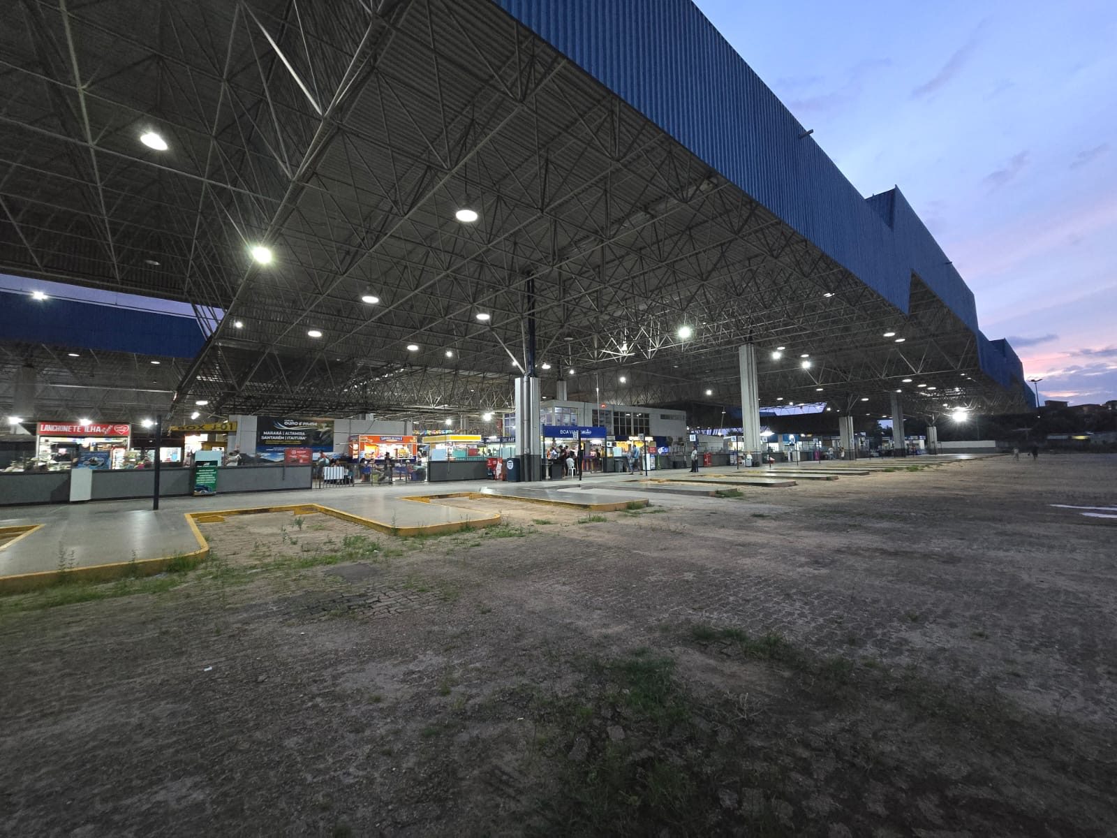 Primeiro dia de greve dos rodoviários afeta quase 300 viagens no terminal de São Luís