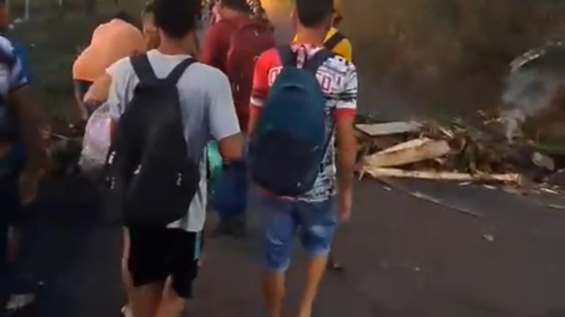 População de São José de Ribamar desmonta bloqueio feito por intervenção politiqueira