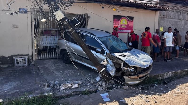 Carro invade casa e atropela vítima no Maiobão