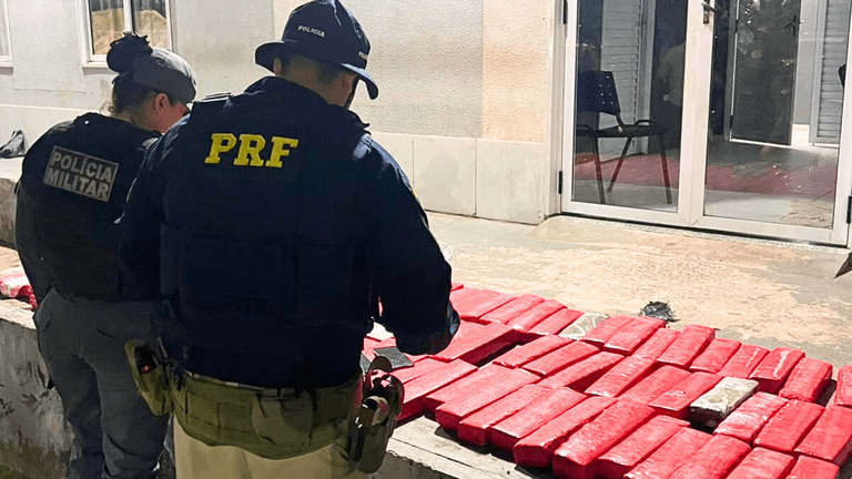 PRF e PMMA apreendem 100 kg de maconha na BR-316 em Bacabal