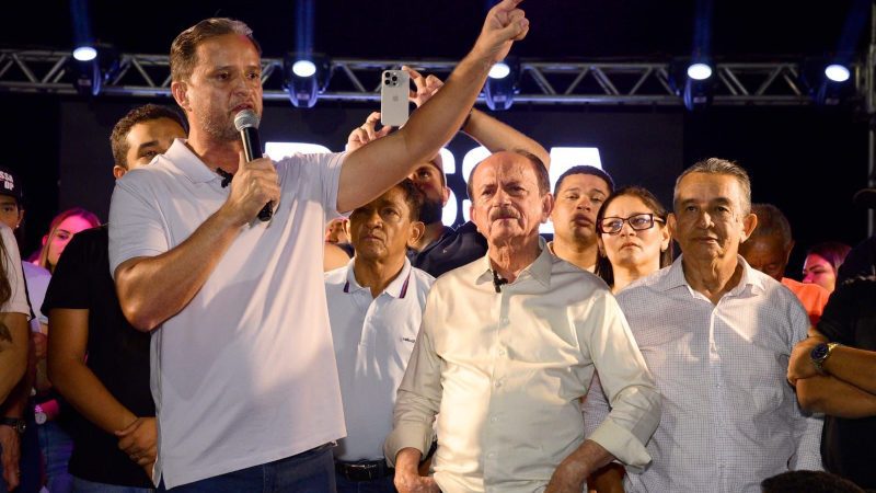 Júlio Filho visita Coroatá e consolida apoio de Luís da Amovelar e Larissa DP em evento com mais de 10 mil pessoas