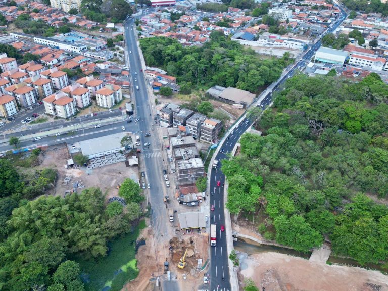 FOTO 1 - SMTT realiza nova intervenção de trânsito no Anil