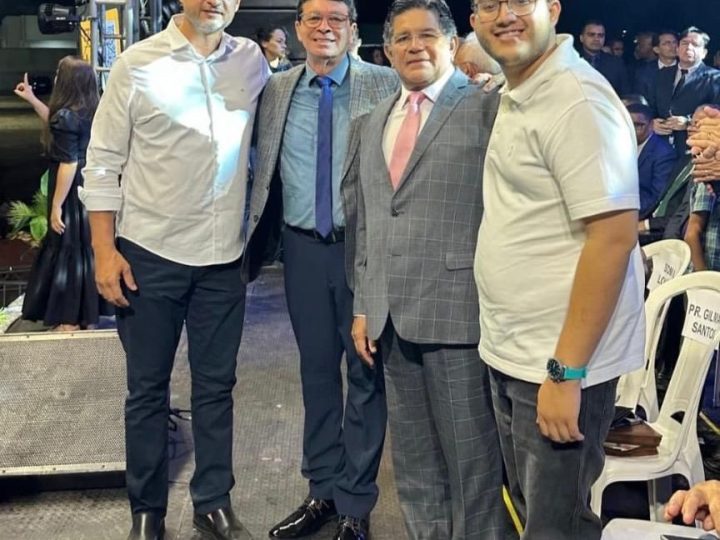 Júlio Filho prestigia os 25 anos do “Impacto Abençoando Vidas”