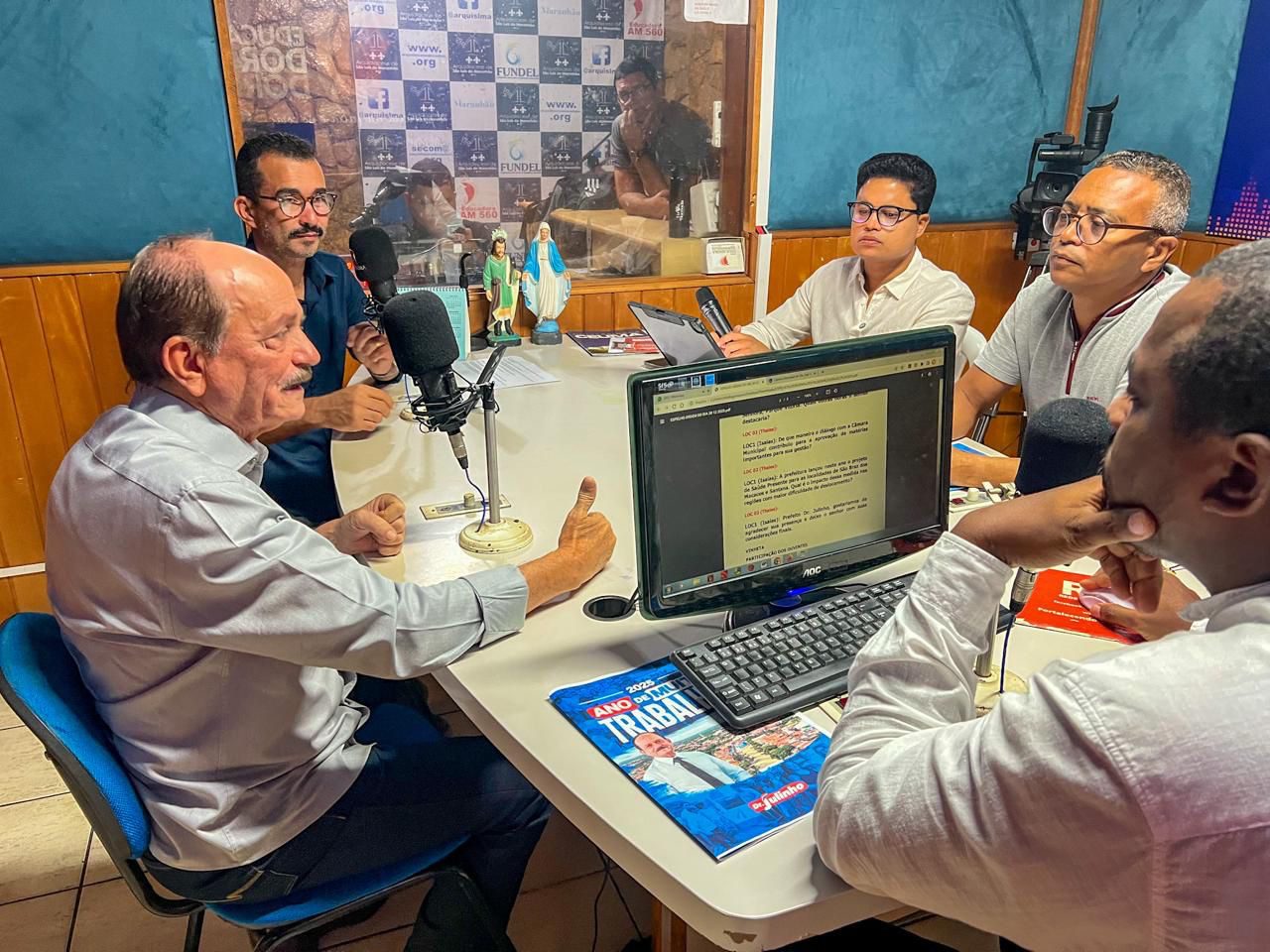 Dr. Julinho anuncia seletivo para professores de escolas filantrópicas com salários de R$ 3.650,83