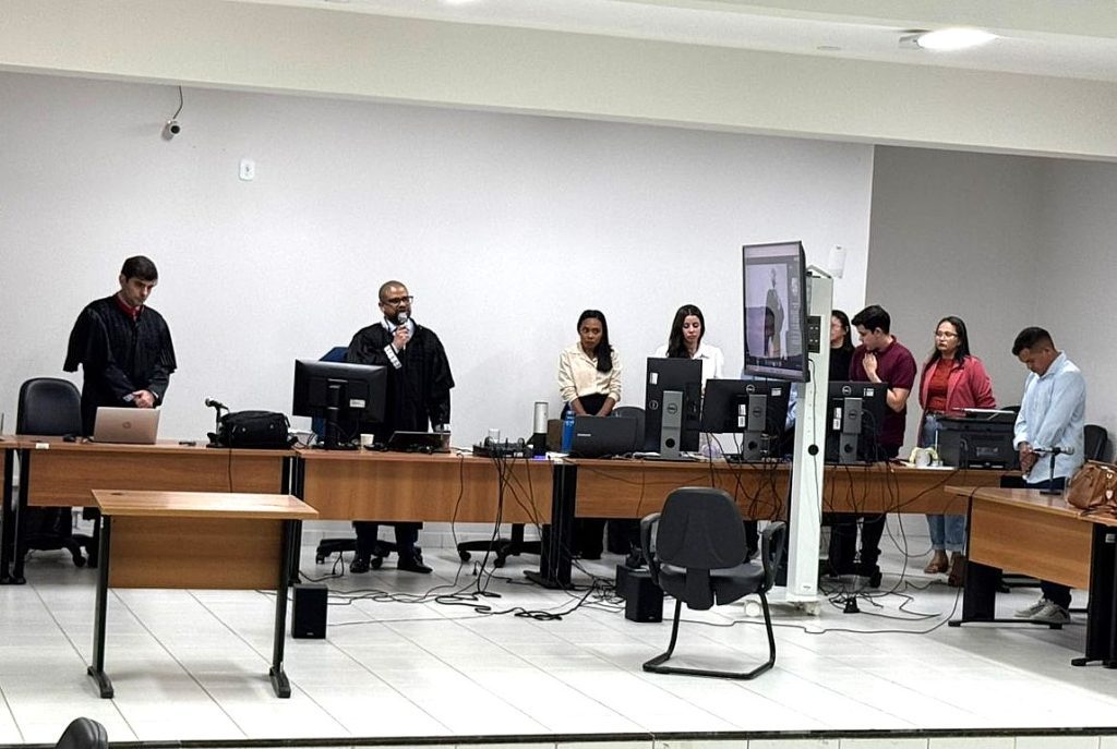 Tribunal do Júri condena réu por morte de mulher em situação de rua